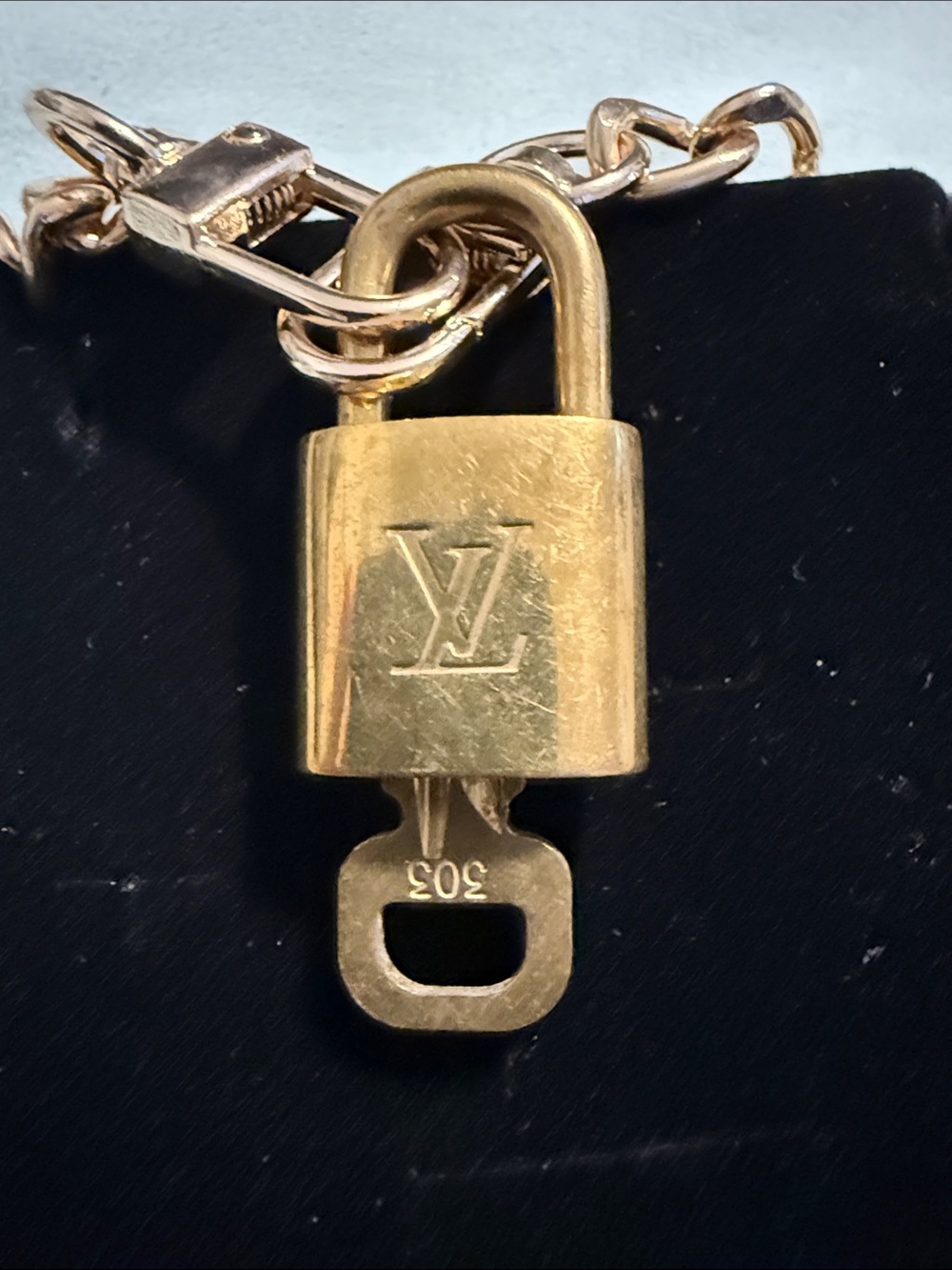 Louis Vuitton Gold Padlock Pendant Necklace - Picture 4 of 7